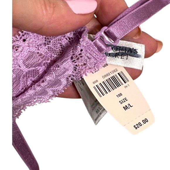 VICTORIA'S SECRET Dream Angels lavender chantilly lace garter belt M/L, NWT - Picture 4 of 6